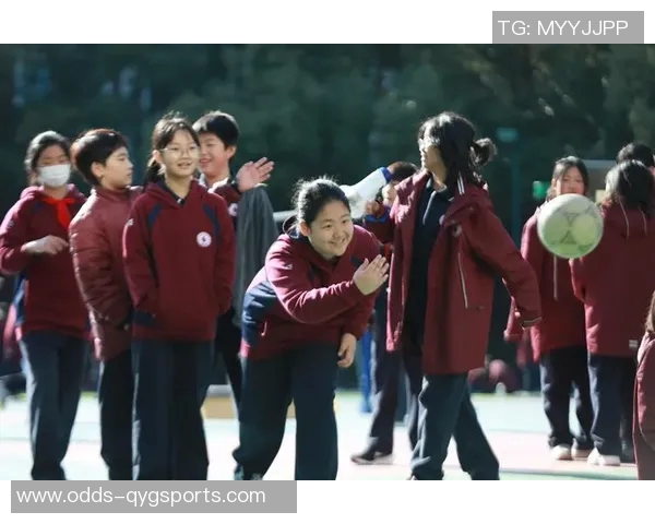 广东恒大足球宝贝闪耀赛场展现青春魅力与激情活力的完美结合